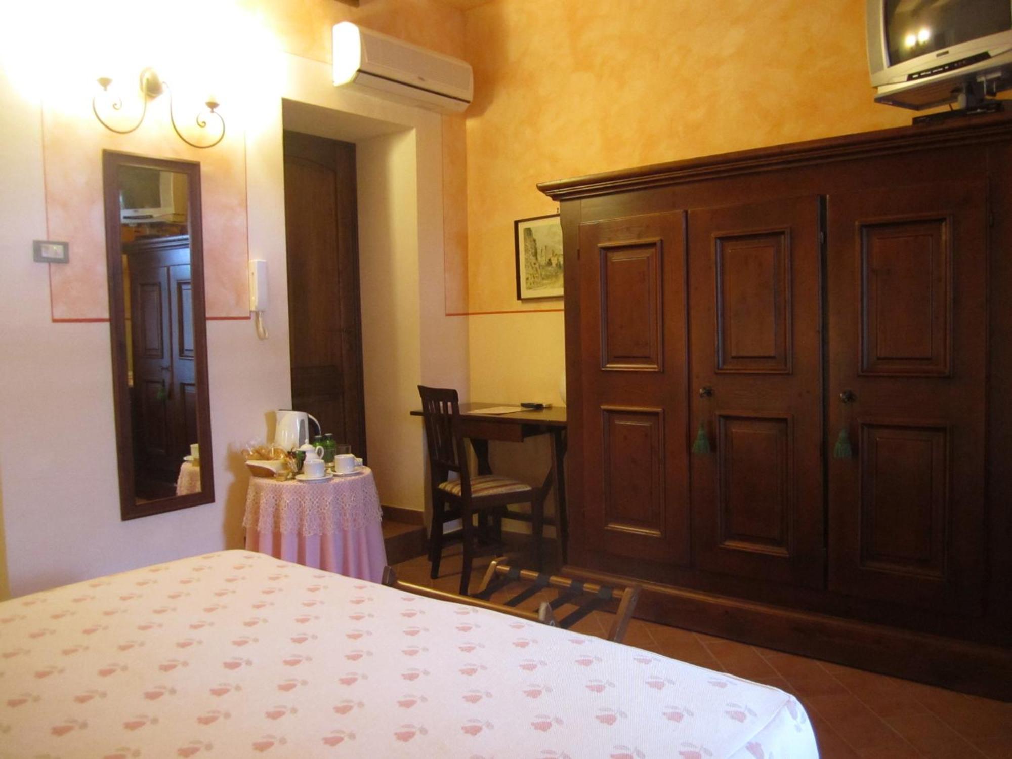 Le Volpaie Hotel San Gimignano Bilik gambar