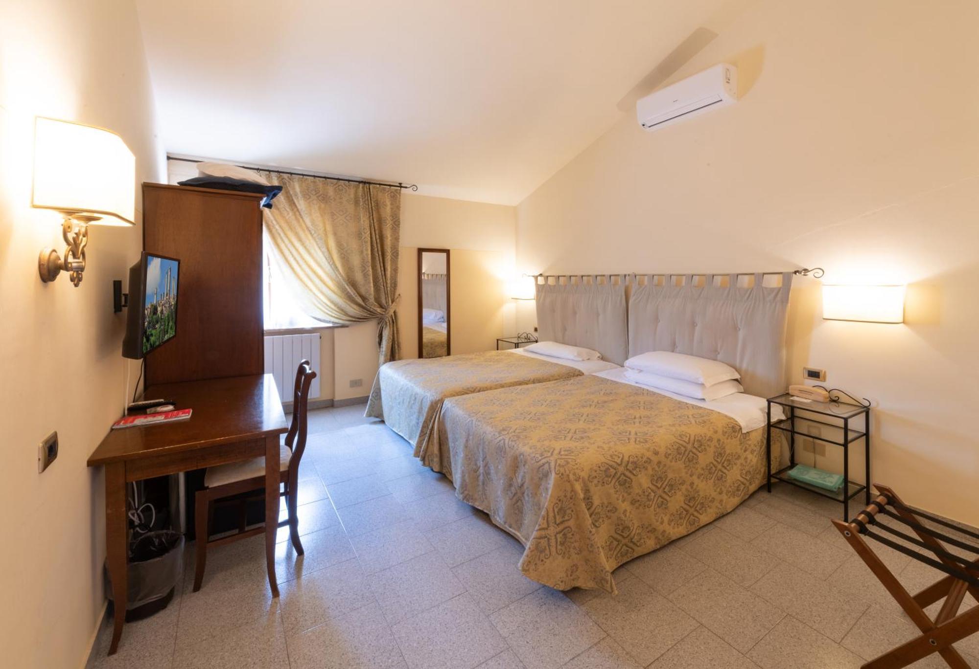 Le Volpaie Hotel San Gimignano Luaran gambar